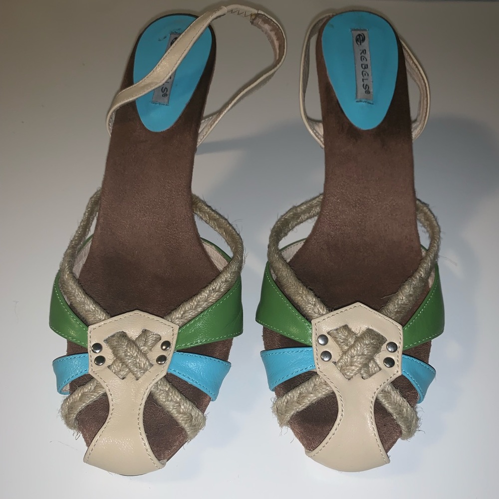 NWOT Rebels spring/summer heels